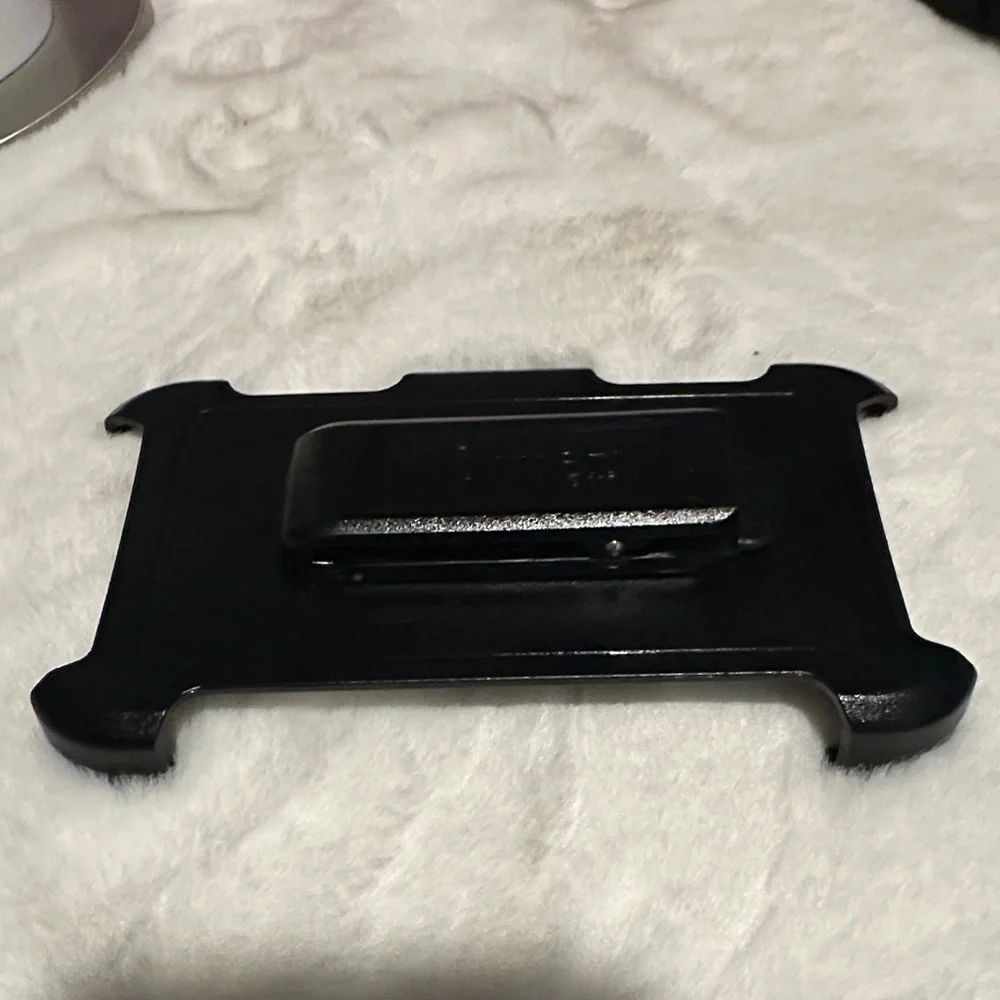 Black Phone Belt Clip Otter Box